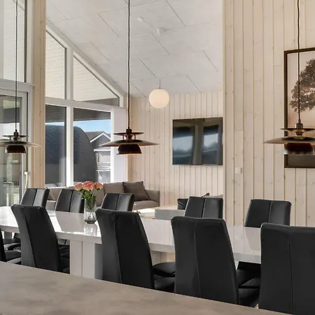 Lovely In Vaeggerlose With Kitchen Boto By